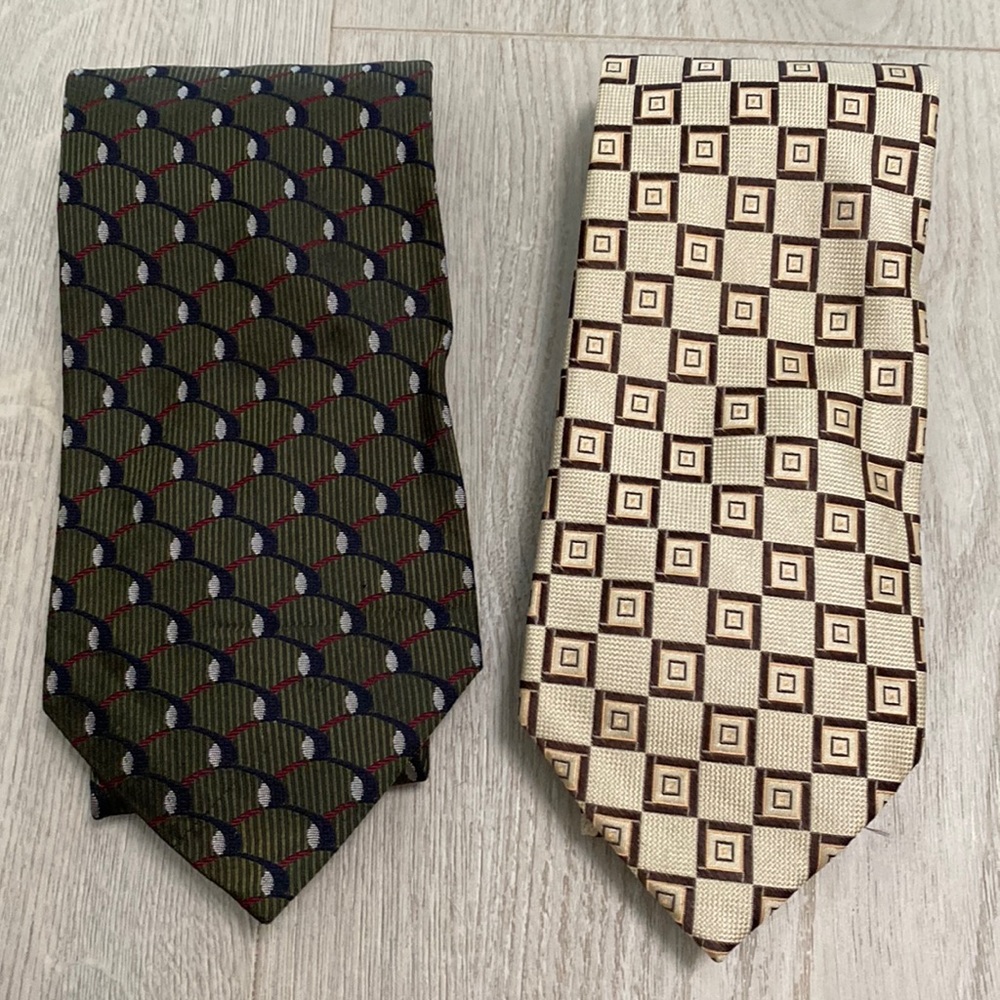 🔥BUNDLESALE Lot of 2 Jos. A. Bank silk neck ties one is executive collection